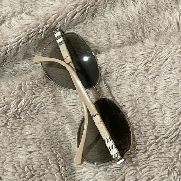 BURBERRY sunglasses